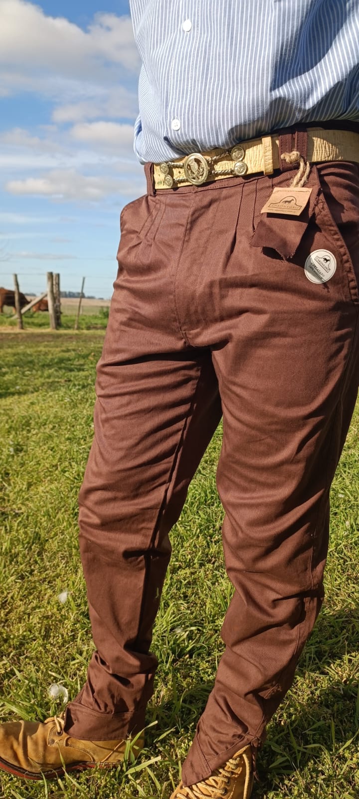 Bombacha de Campo PEHUAL - color CHOCOLATE - Tiro Alto - Imagen 2